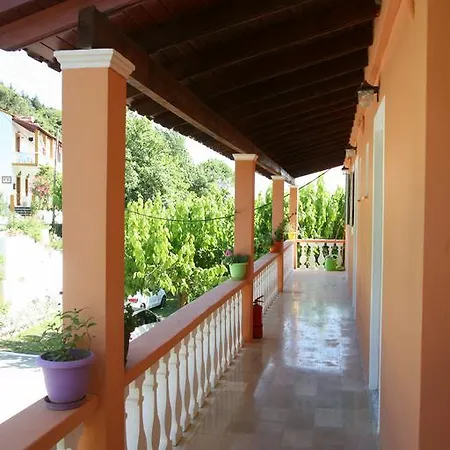 Studio Euthimia Apartment *